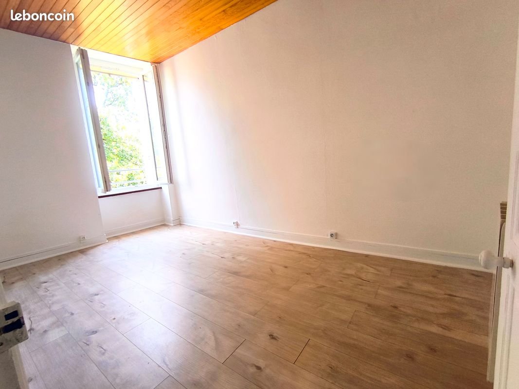 Appartement à louer, 73m², Plonévez-du-Faou