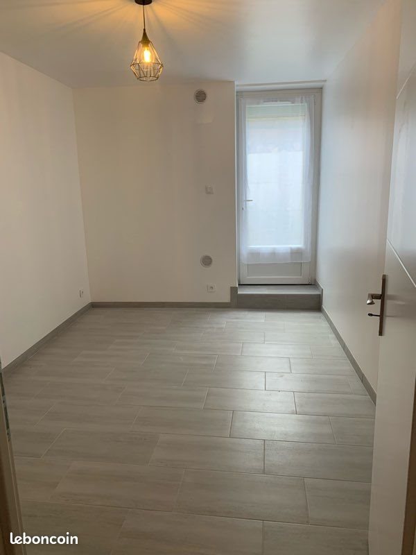 Appartement à louer, 72m², Fretigney-et-Velloreille