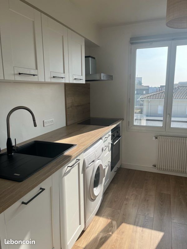 Appartement à louer, 78m², Mérignac