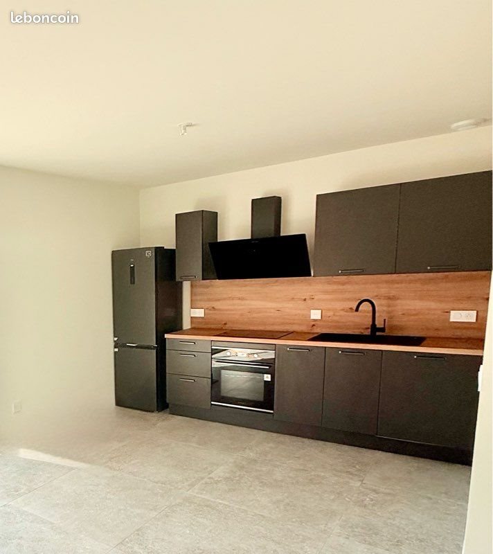 Appartement à louer, 75m², Mouthe