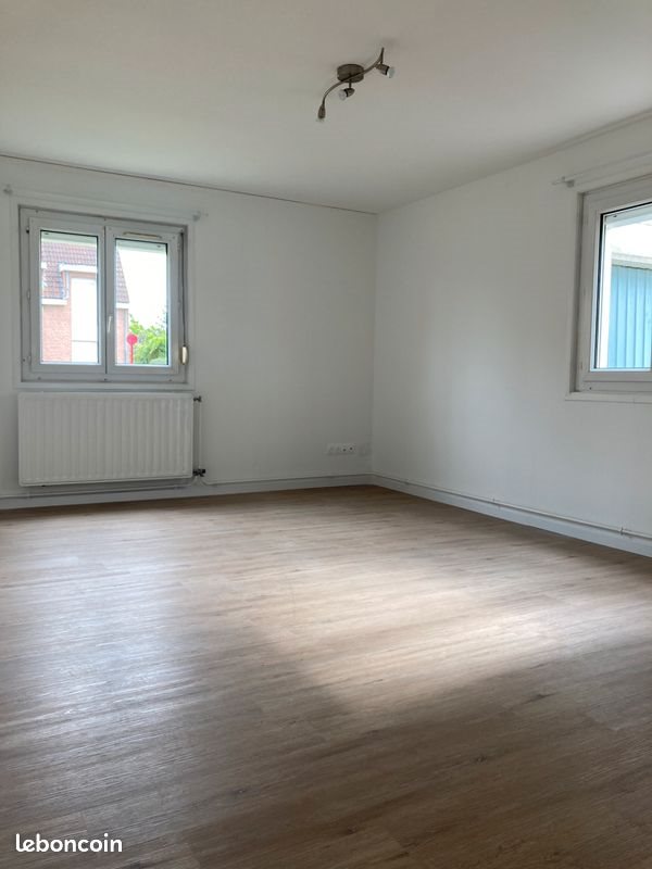 Appartement à louer, 54m², Petite-Forêt