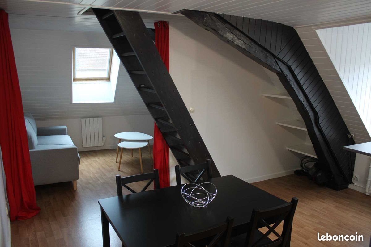 Appartement à louer, 23m², Saint-Vit