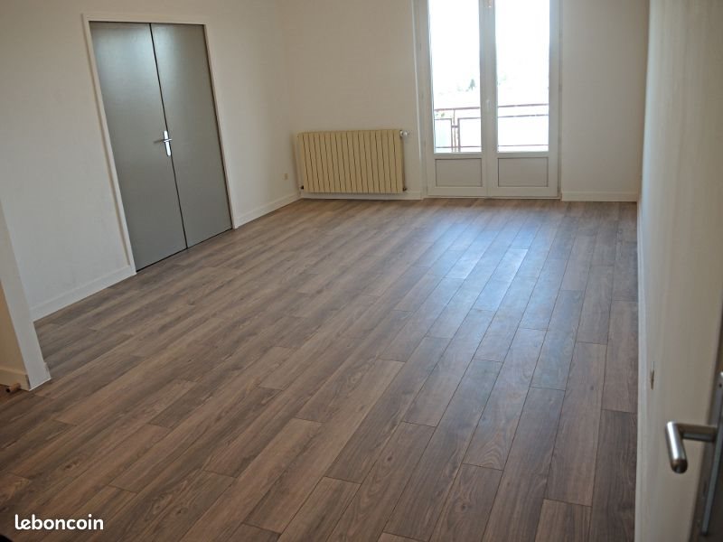 Appartement à louer, 79m², Montbrison