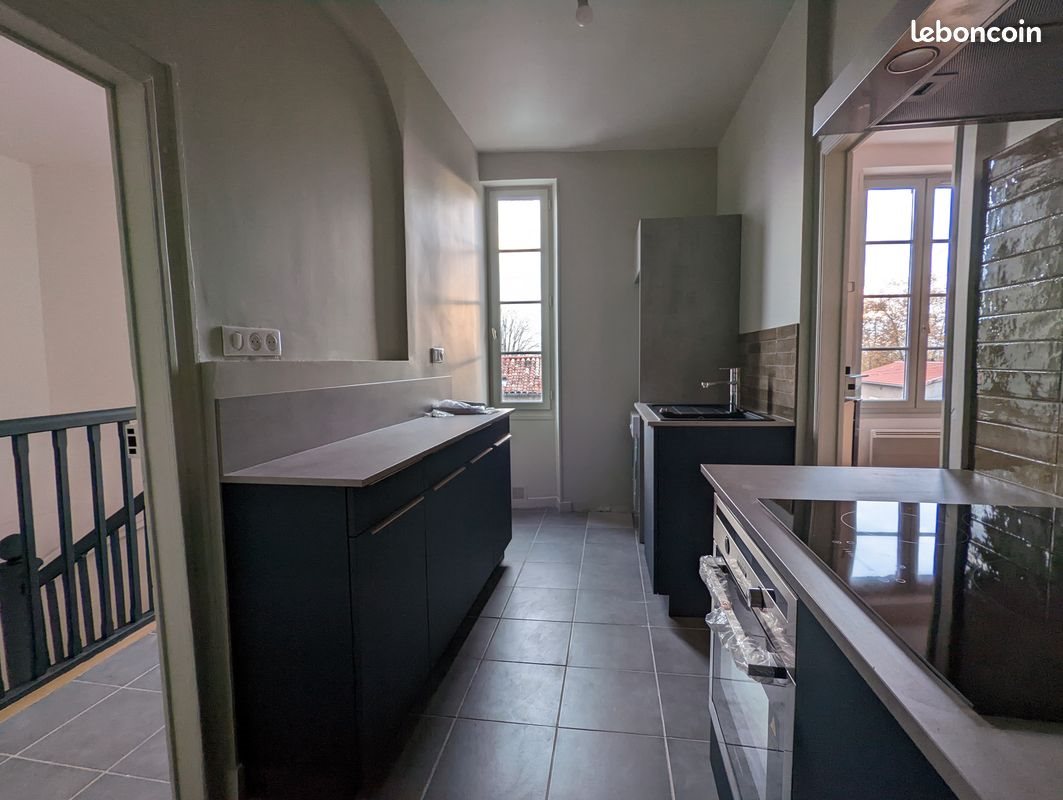 Appartement à louer, 81m², Garidech