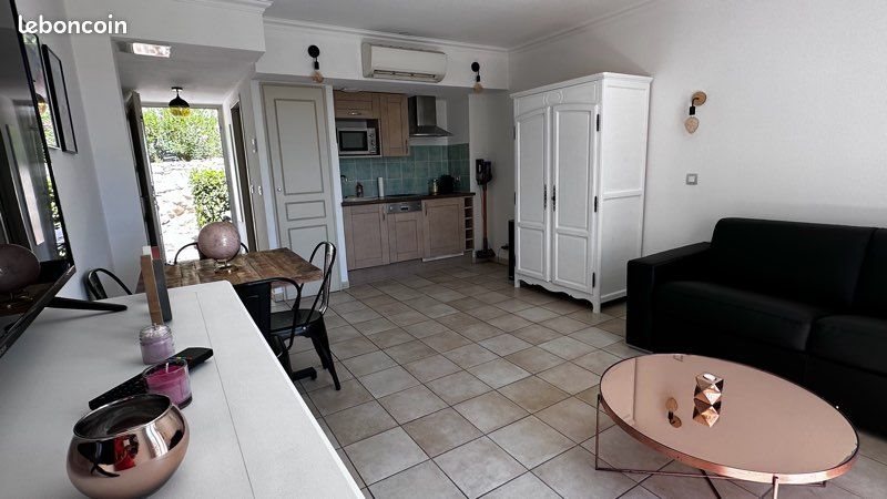 Appartement à louer, 28m², Callian