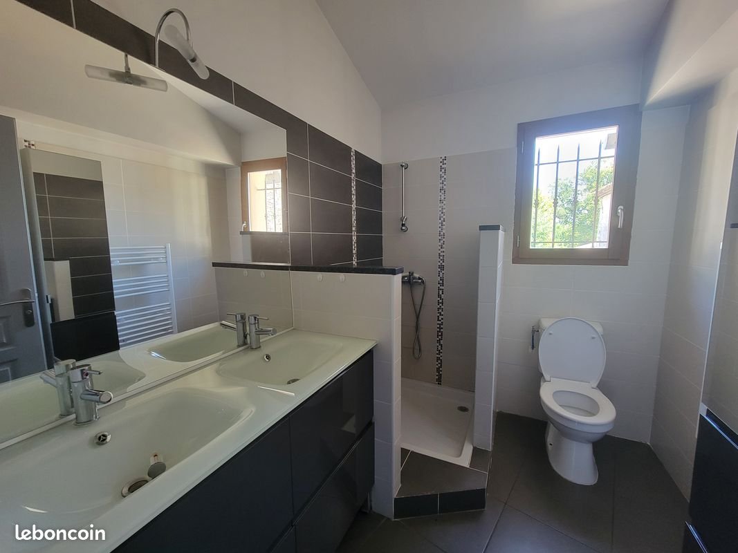 Appartement à louer, 80m², Velleron