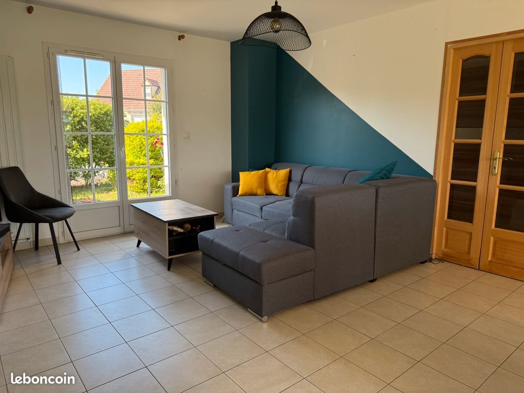 Maison à louer, 98m², Neufchâtel-en-Saosnois