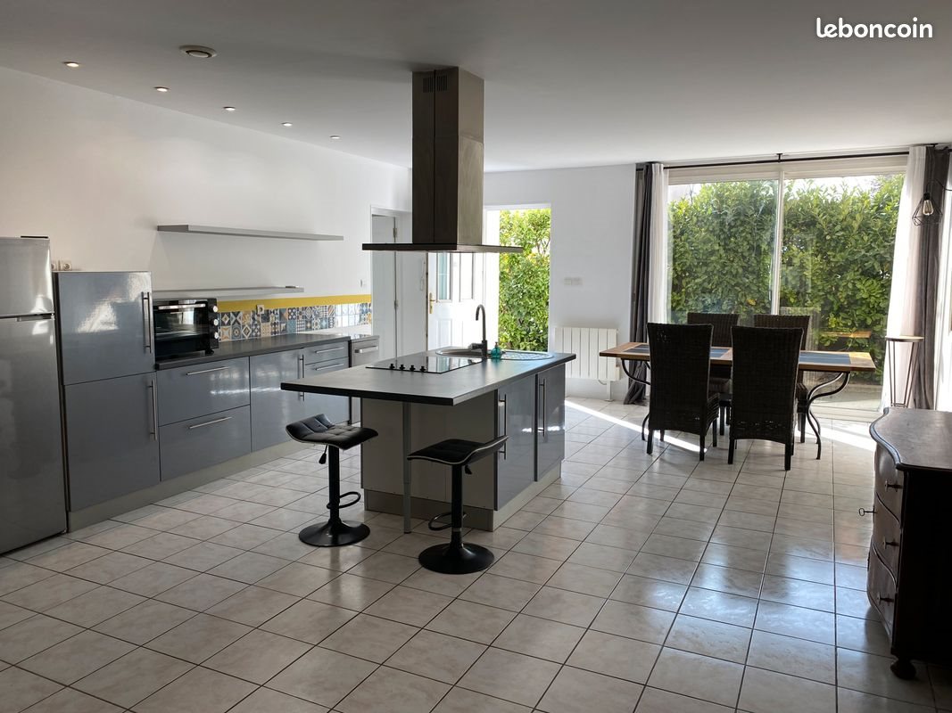 Appartement à louer, 81m², Saint-Genis-Laval