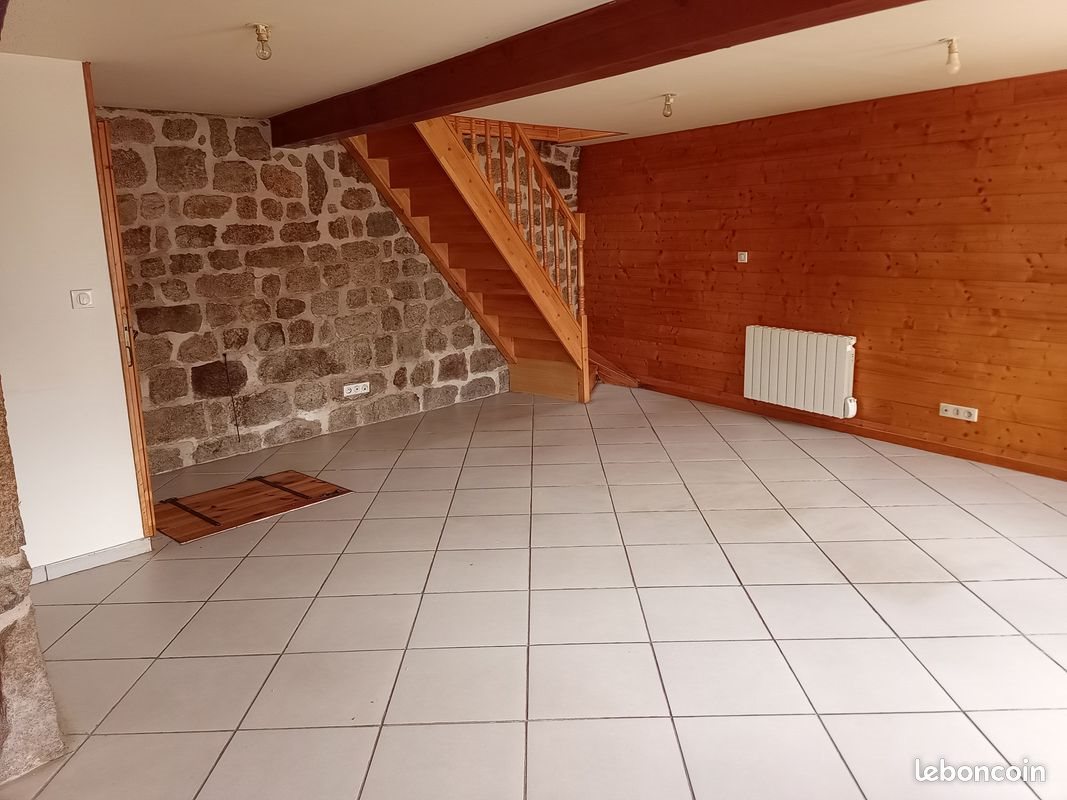 Maison à louer, 72m², Tence
