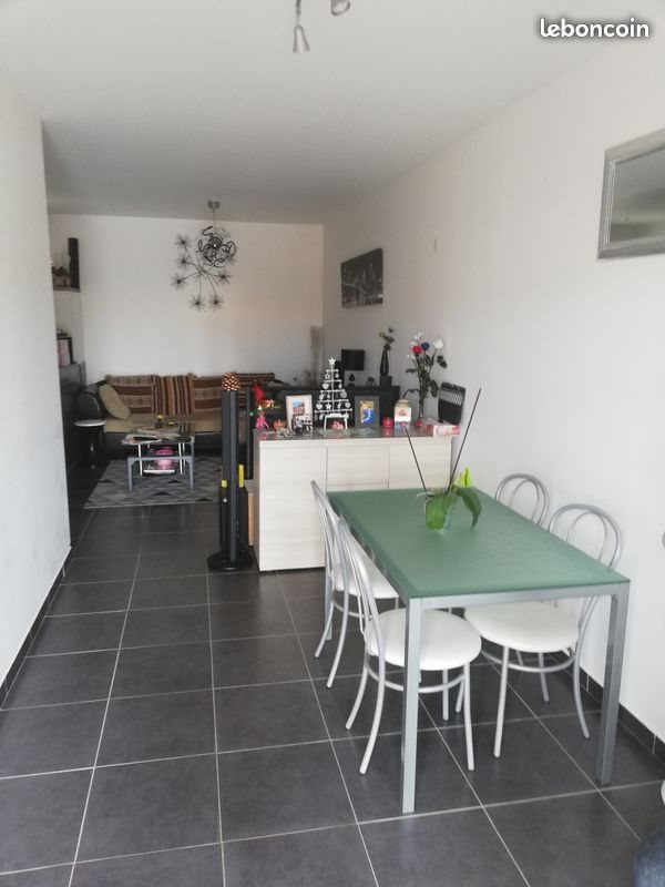 Appartement à louer, 70m², Montady