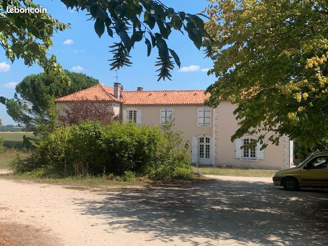 Maison à louer, 400m², Brantôme