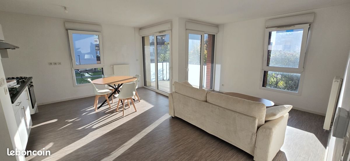 Appartement à louer, 69m², Loos