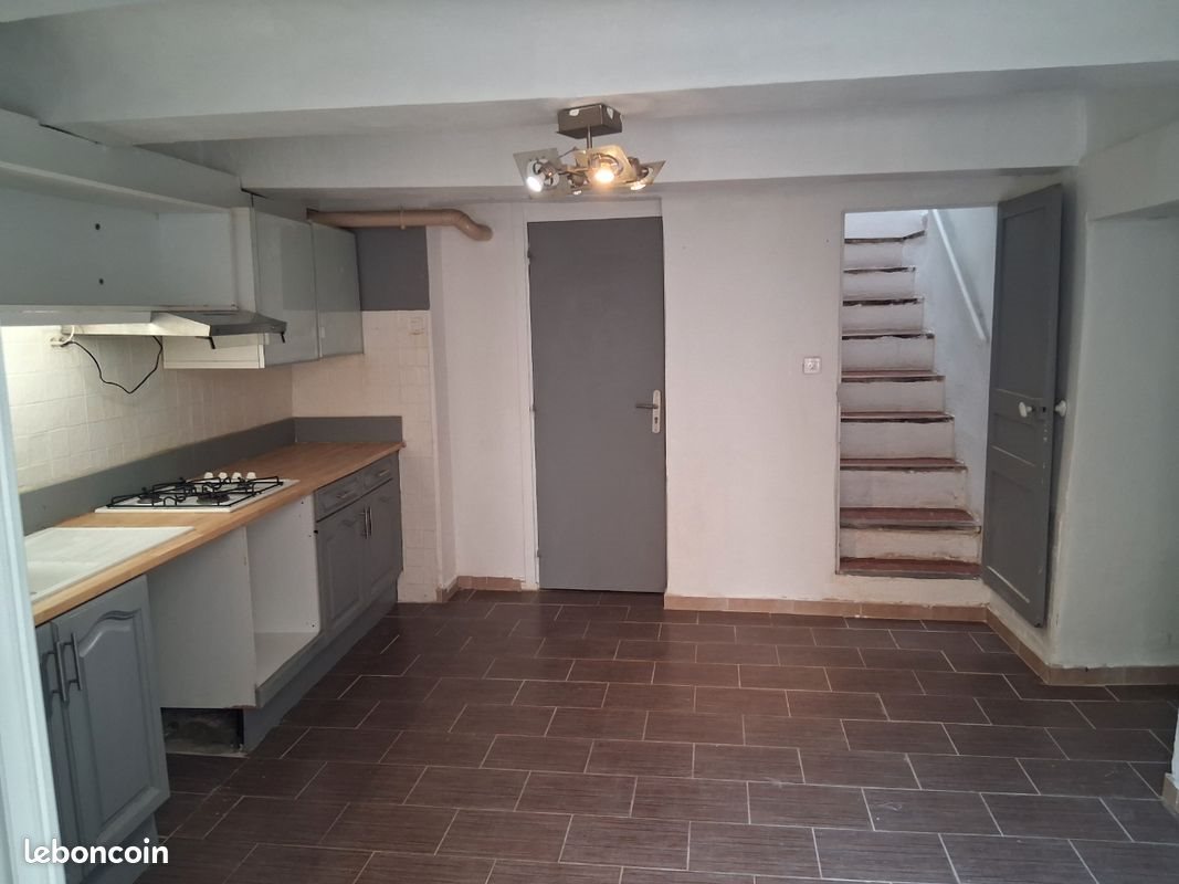 Maison à louer, 62m², Lambesc