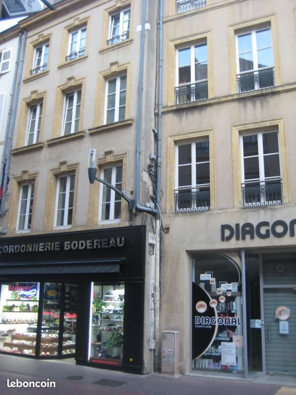 Appartement à louer, 27m², Metz