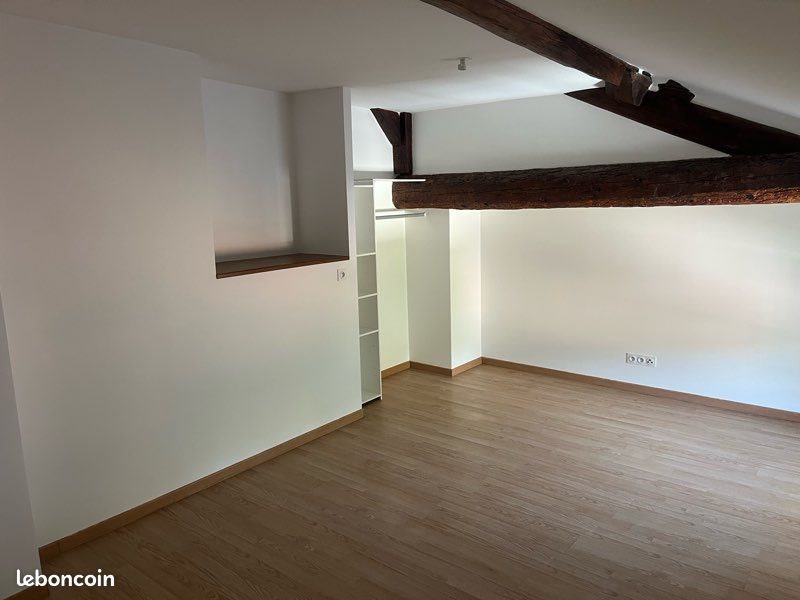 Appartement à louer, 83m², Lamure-sur-Azergues