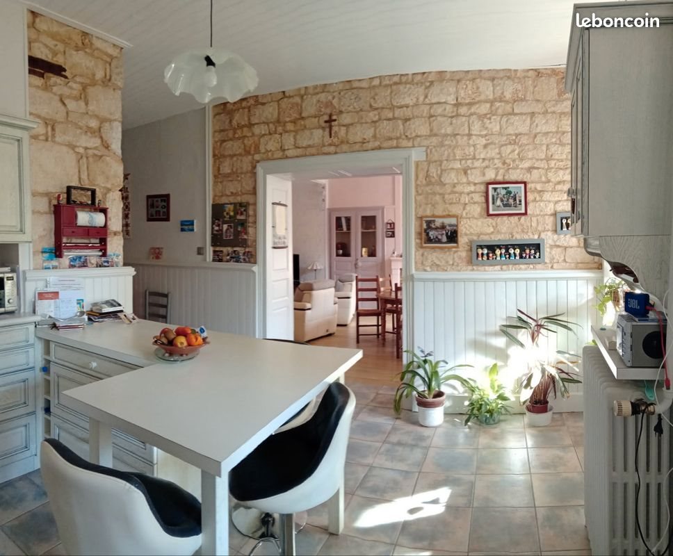 Maison à vendre, 210m², Valence-en-Poitou