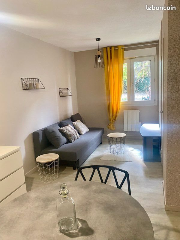 Appartement à louer, 25m², La Roche-Blanche