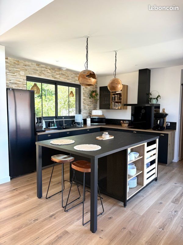 Maison à vendre, 143m², Saint-Gence