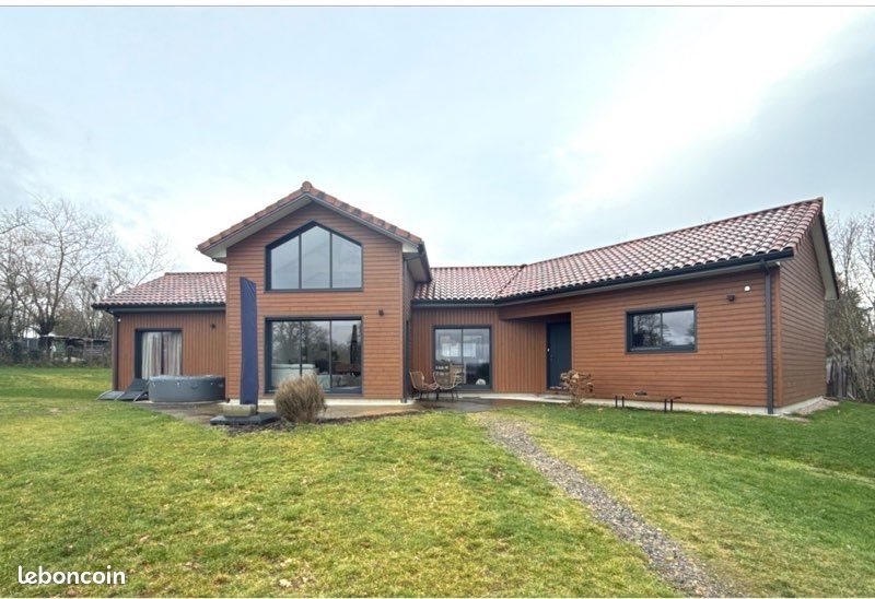 Maison à vendre, 143m², Saint-Gence