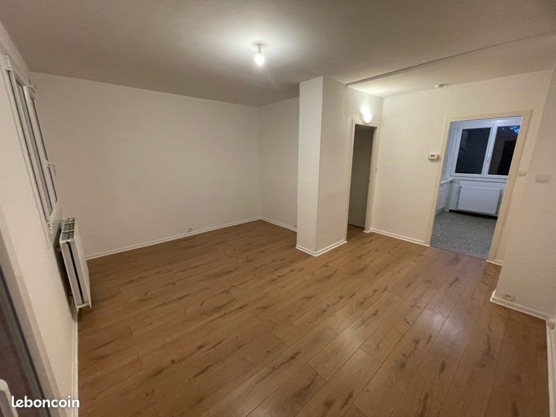 Appartement à louer, 60m², Domérat
