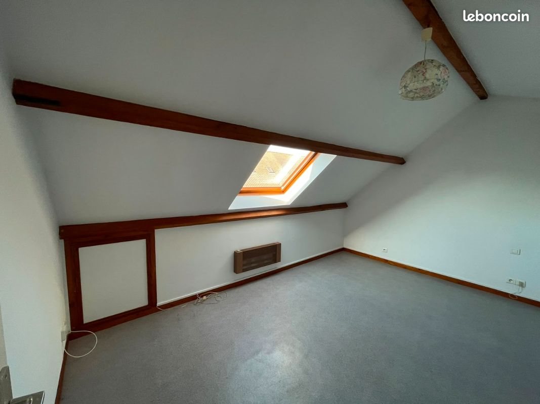 Appartement à louer, 80m², Bollezeele