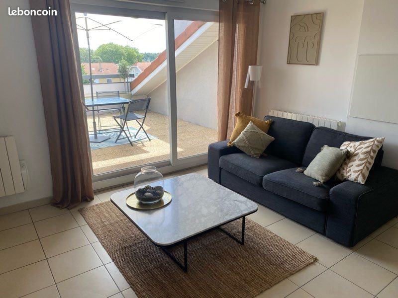 Appartement à louer, 47m², Vénissieux