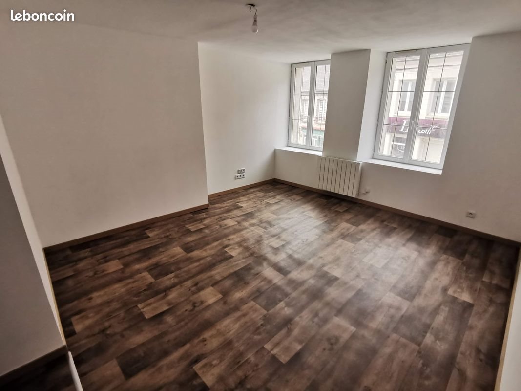 Maison à louer, 140m², Avesnes-le-Comte