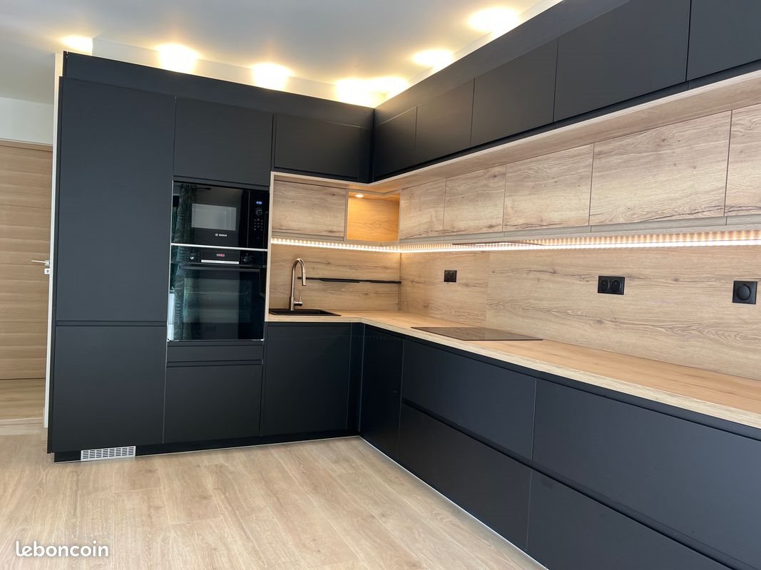 Appartement à louer, 80m², Messery
