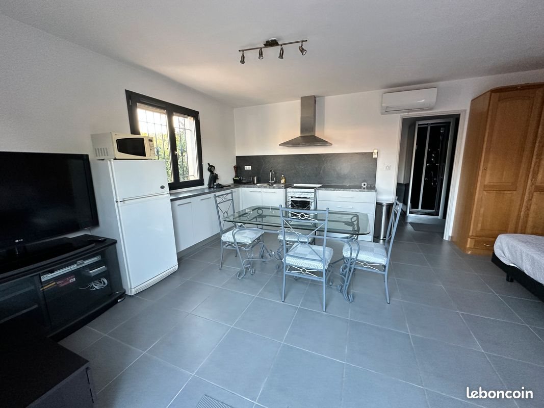 Appartement à louer, 35m², La Crau