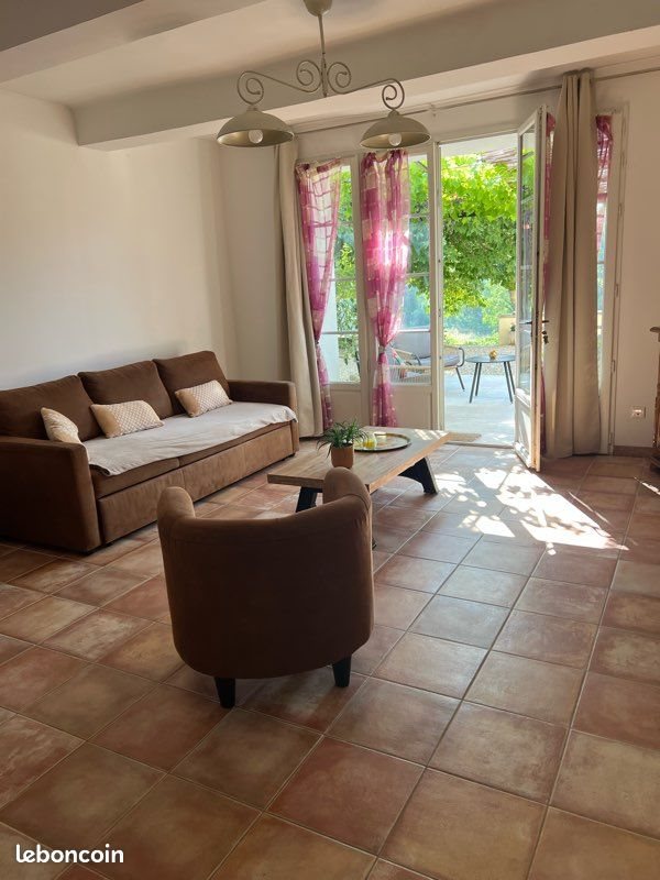 Maison à louer, 75m², La Tour-d'Aigues