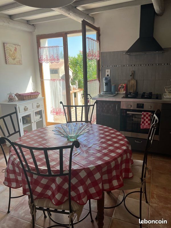 Maison à louer, 75m², La Tour-d'Aigues