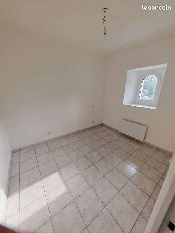Appartement à louer, 55m², Bubry