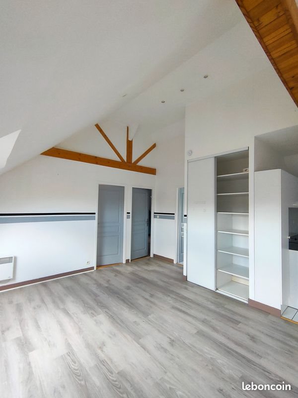 Appartement à louer, 76m², Trédion
