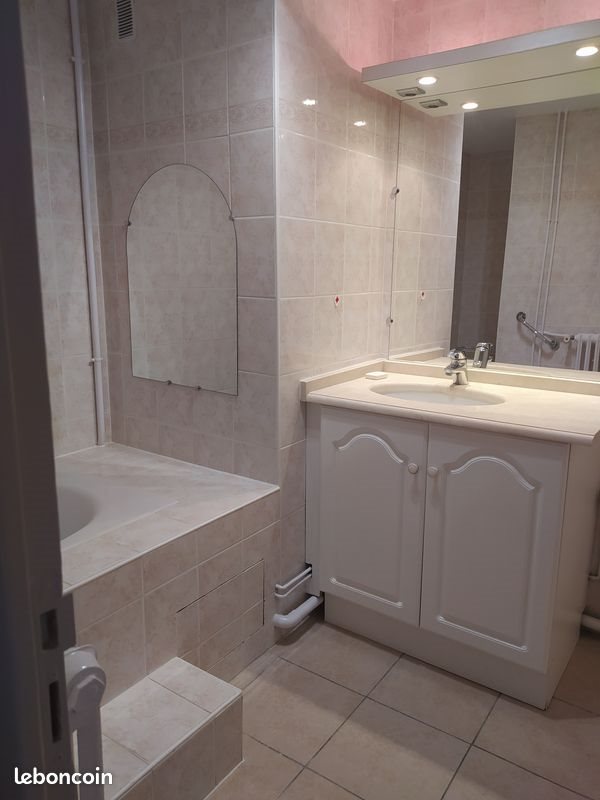 Appartement à louer, 70m², Aurillac