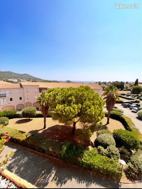Appartement à louer, 40m², Carqueiranne