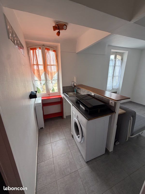 Appartement à louer, 16m², Bormes-les-Mimosas