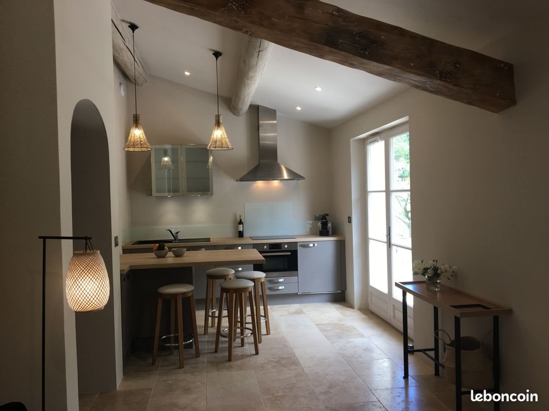 Maison à louer, 47m², Eyragues