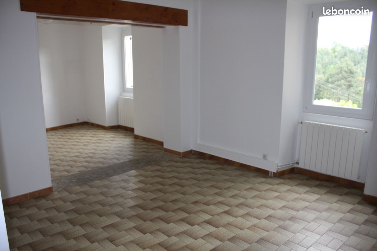 Maison à louer, 93m², Ucel