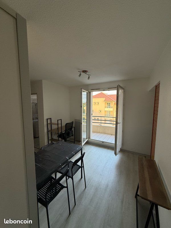 Appartement à louer, 27m², Pau