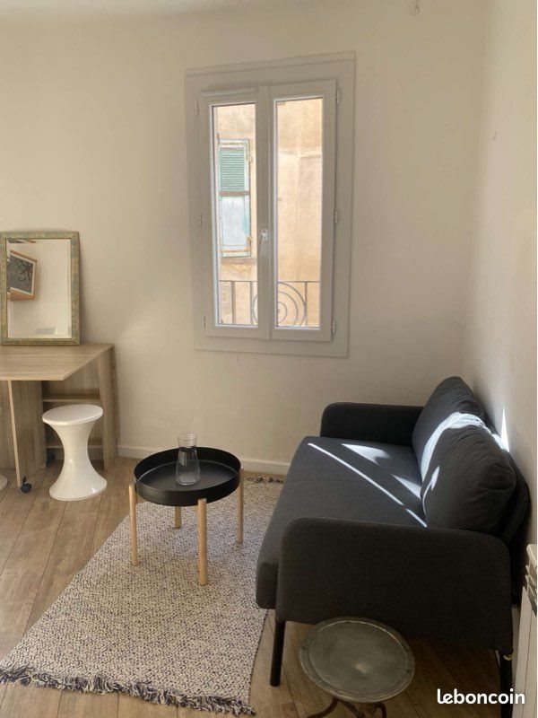 Appartement à louer, 24m², Hyères