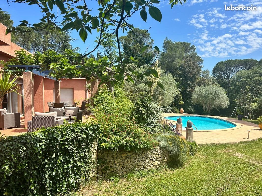 Maison à vendre, 200m², Nîmes