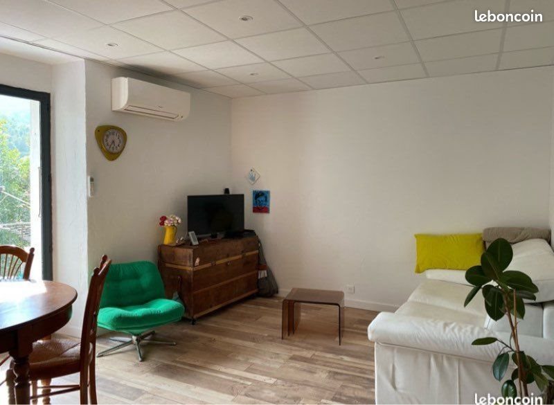 Appartement à louer, 58m², Annot