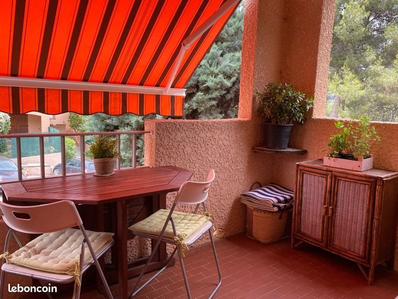 Appartement à louer, 25m², Sanary-sur-Mer