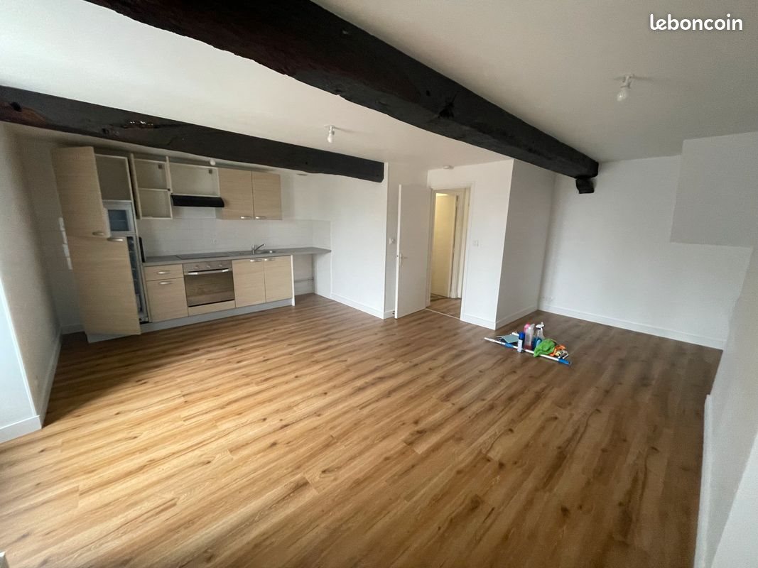 Appartement à louer, 40m², Châteaubourg