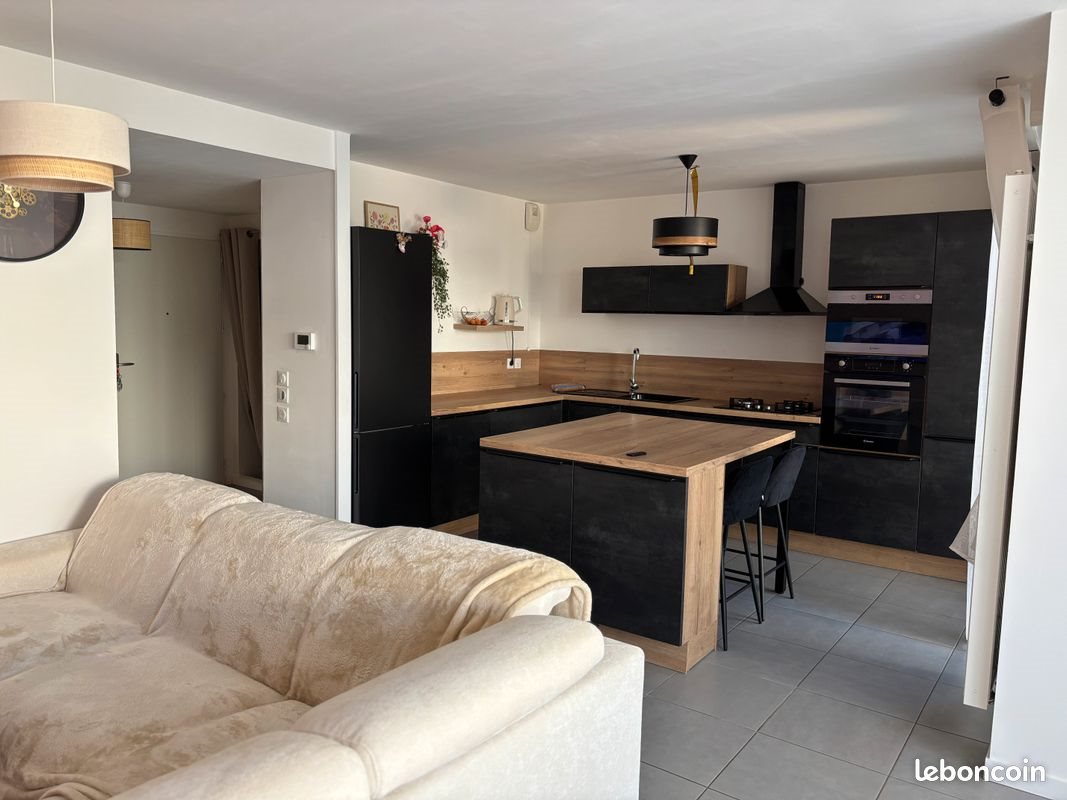 Maison à vendre, 101m², Bonson