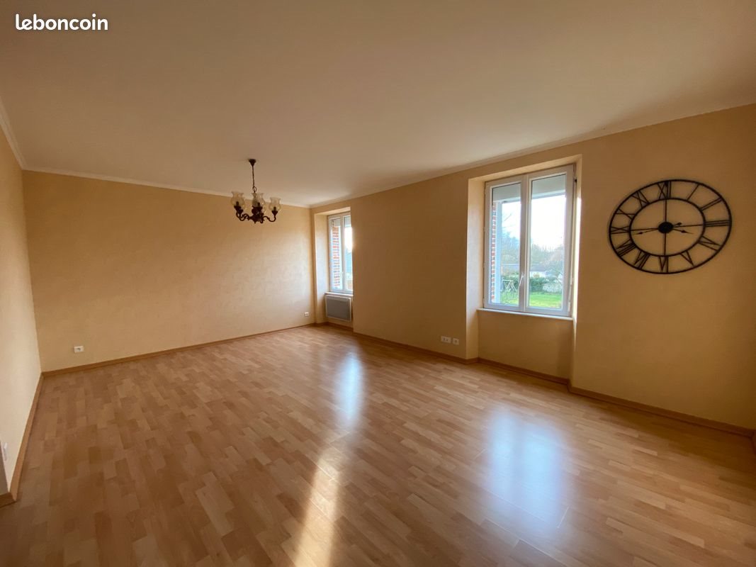 Appartement à louer, 82m², Esternay