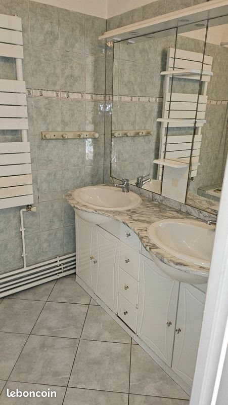 Appartement à vendre, 76m², Mont-Saint-Martin