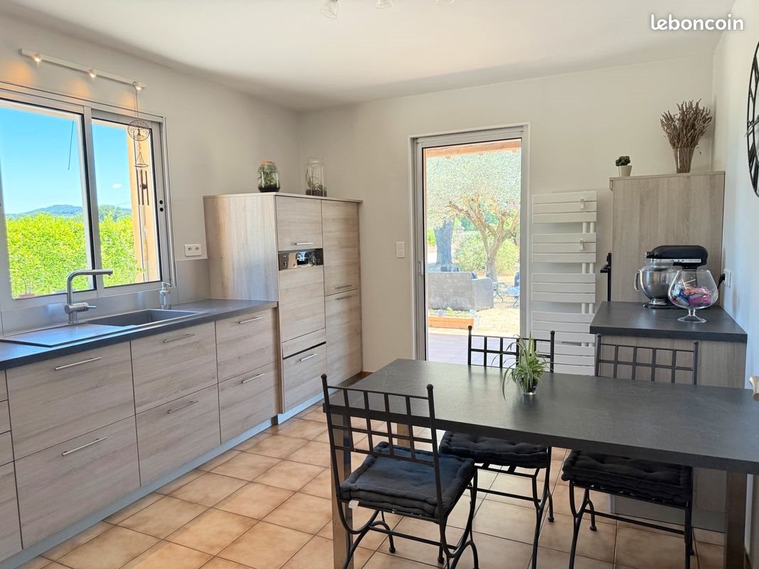 Maison à vendre, 154m², Valréas
