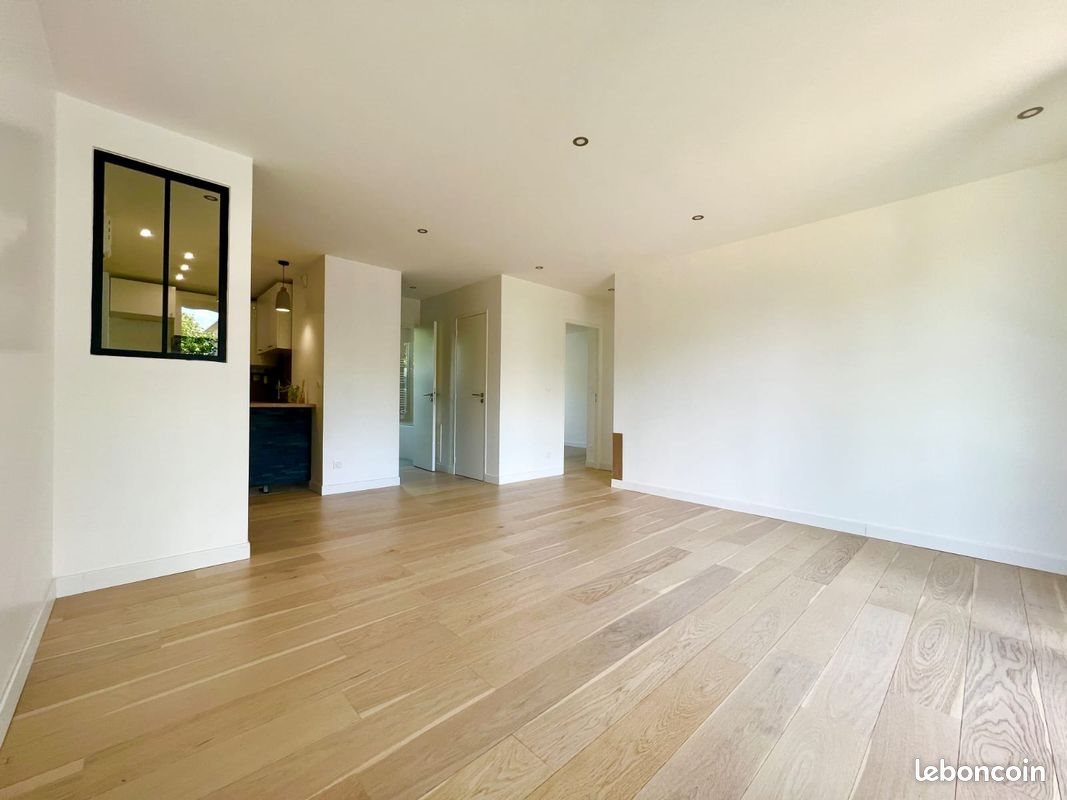 Appartement à louer, 60m², Neauphle-le-Château