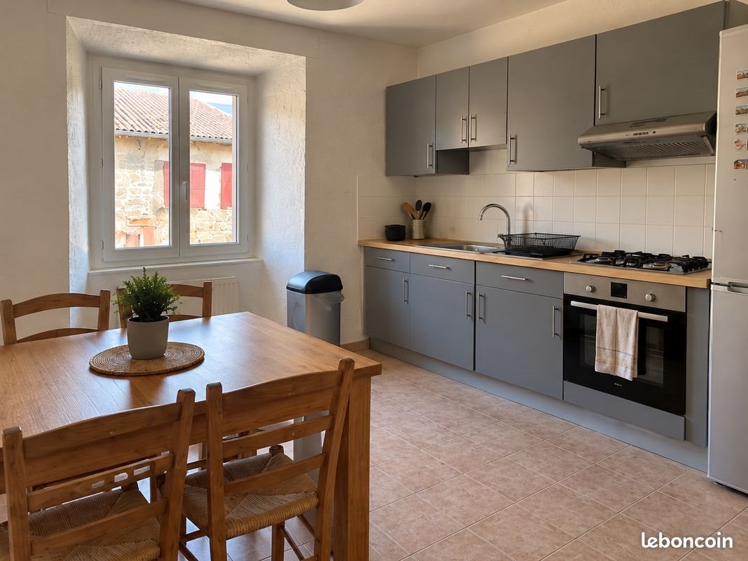 Appartement à louer, 50m², Fay-sur-Lignon
